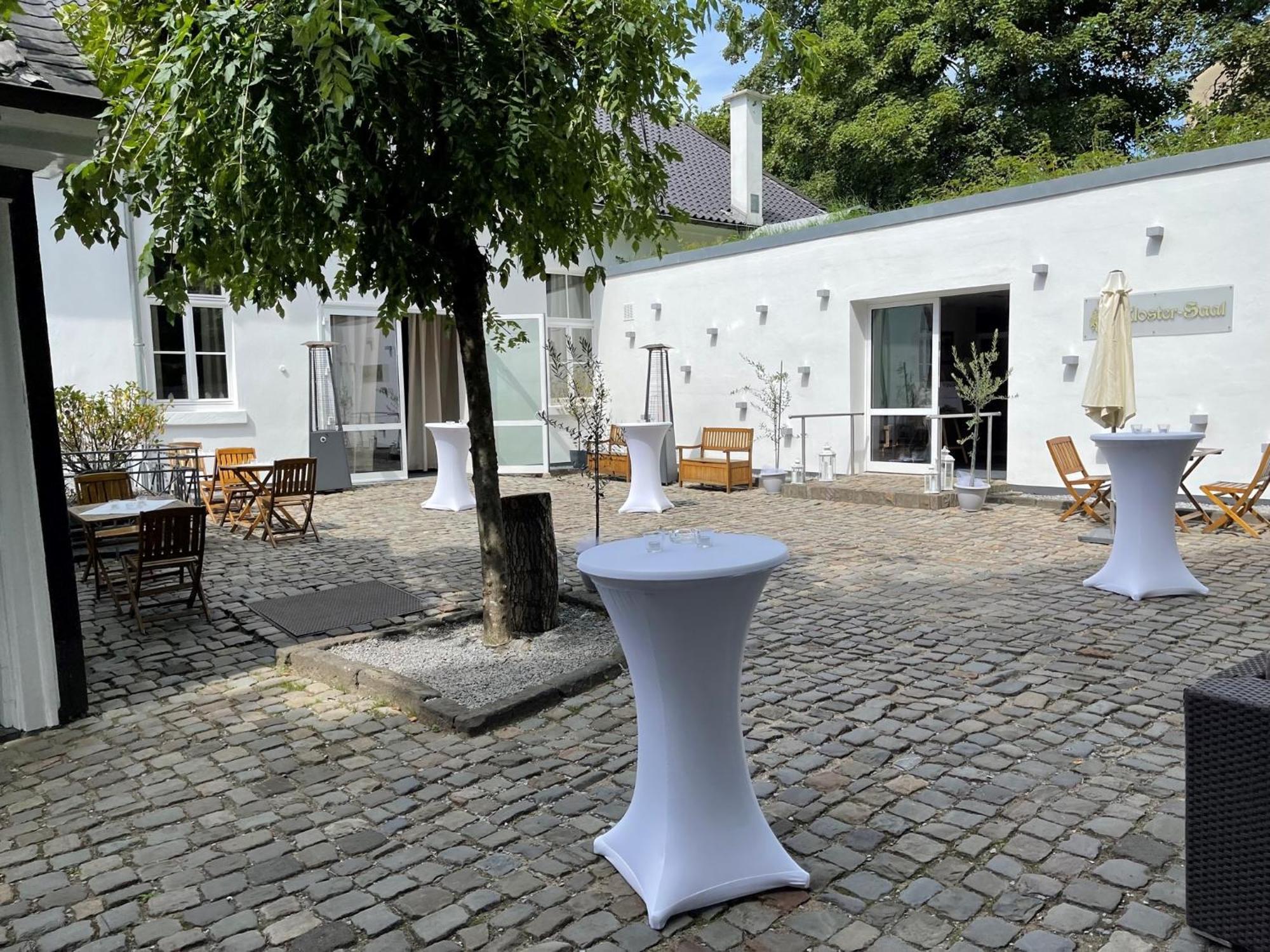Hotel Graefrather Hof Solingen Exterior foto